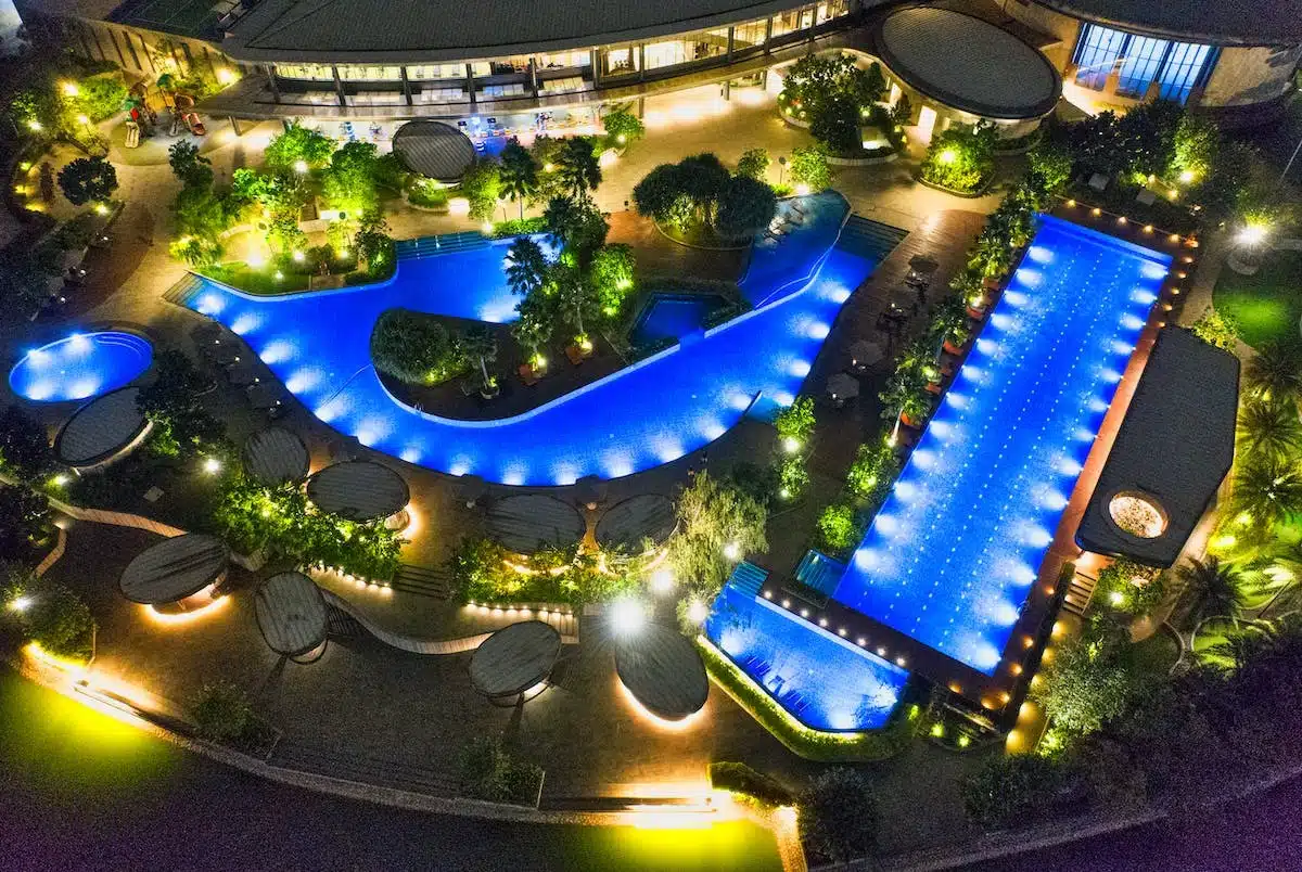 piscine éclairage