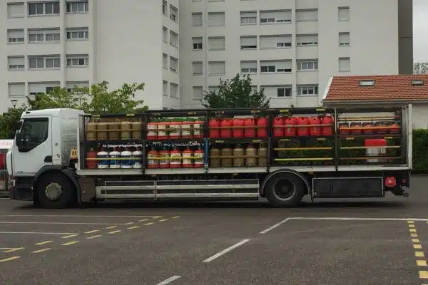 Cuisiner à l’intérieur et à l’extérieur : choisir la bonne bouteille de gaz