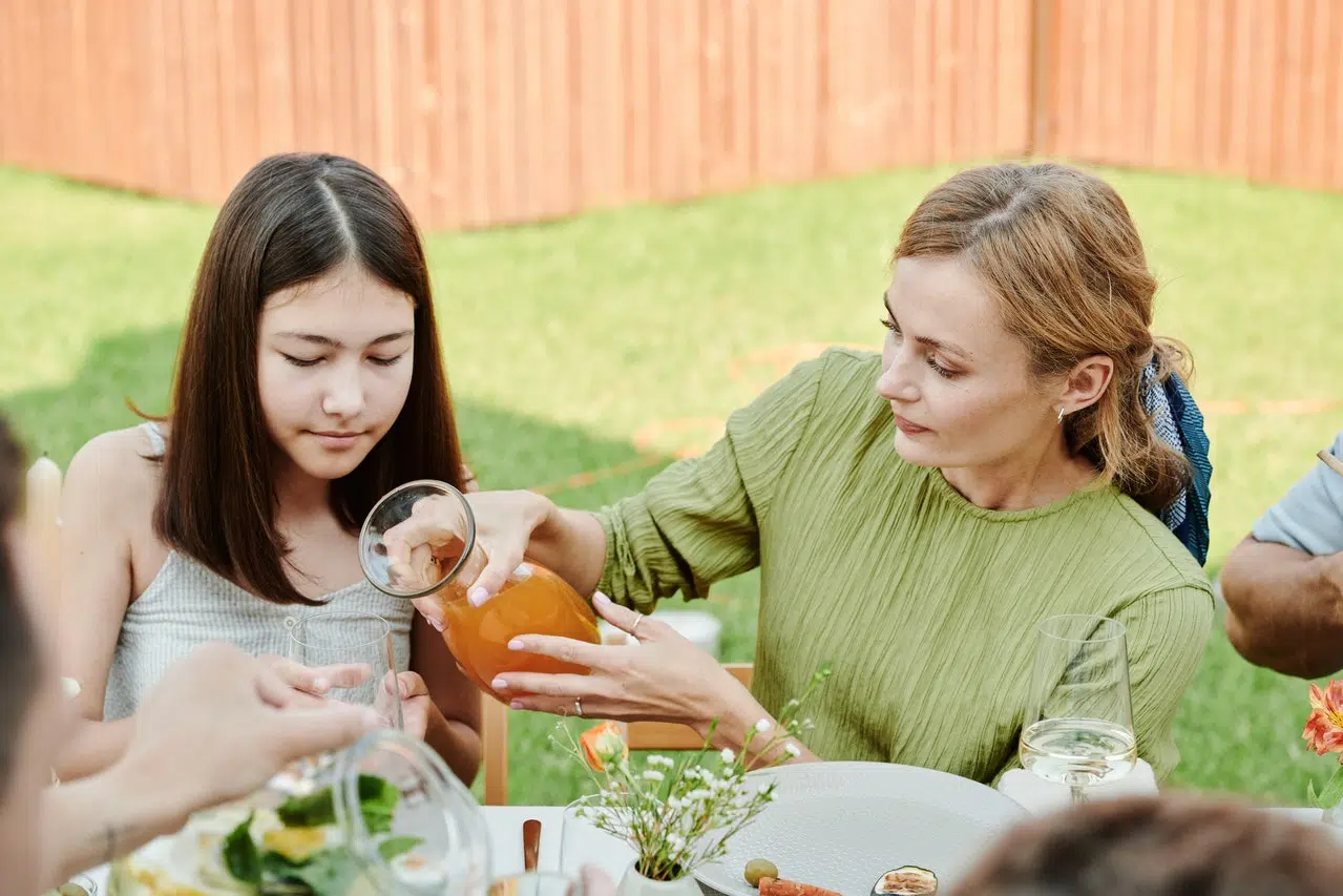 Table salon de jardin : comment ne pas vous tromper dans votre choix ?