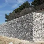Quelle fondation pour mur en gabions