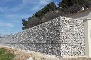 Quelle fondation pour mur en gabions ?