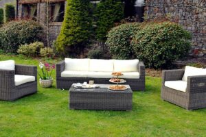 Top 5 des meubles faits maison adaptés pour le jardin