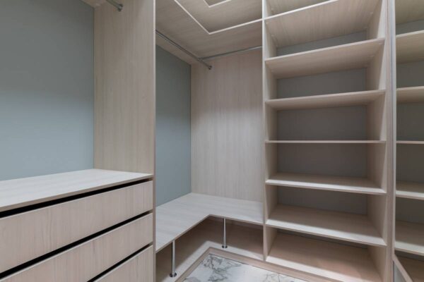 Comment organiser un dressing mixte ?